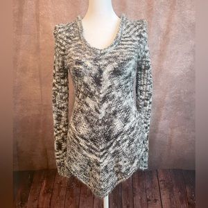 Ultra Flirt sweater  Sz M